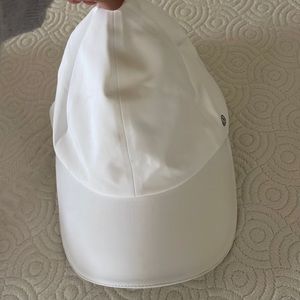 Lululemon white hat One size